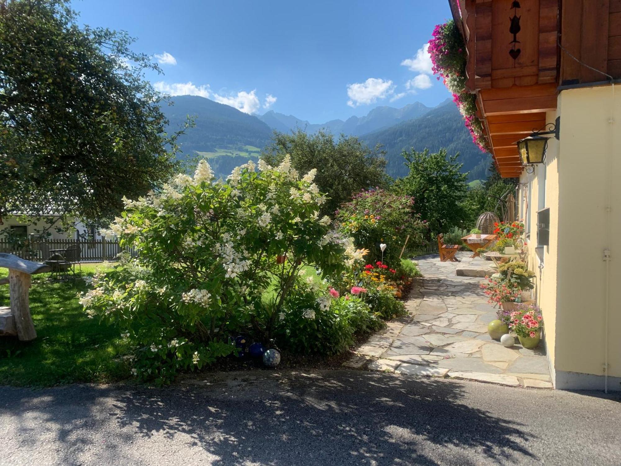 Linarhof Apartment Urlaub Am Bio Bauernhof Haus im Ennstal Exterior foto