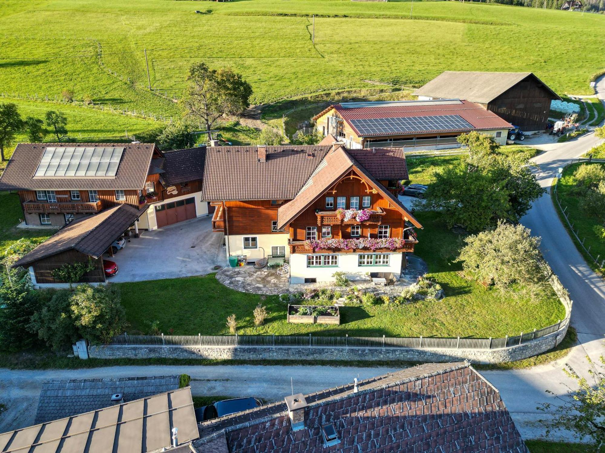 Linarhof Apartment Urlaub Am Bio Bauernhof Haus im Ennstal Exterior foto